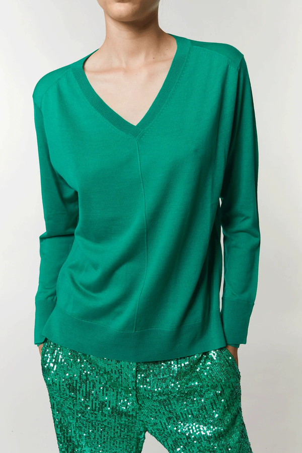 Saint Art NY V- Neck